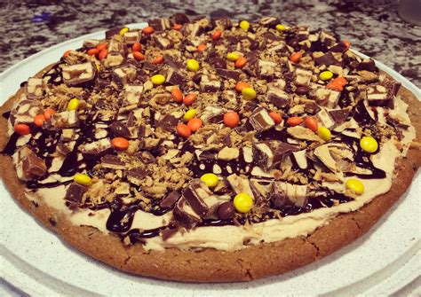 Cookie Pizza With Peanut Butter Cream Cheese Icing Food Butter Cream