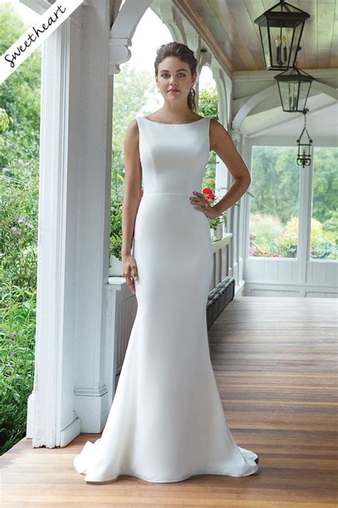 F211051 Simple Stretch Crepe Silky Jersey Wedding Dress With Halter