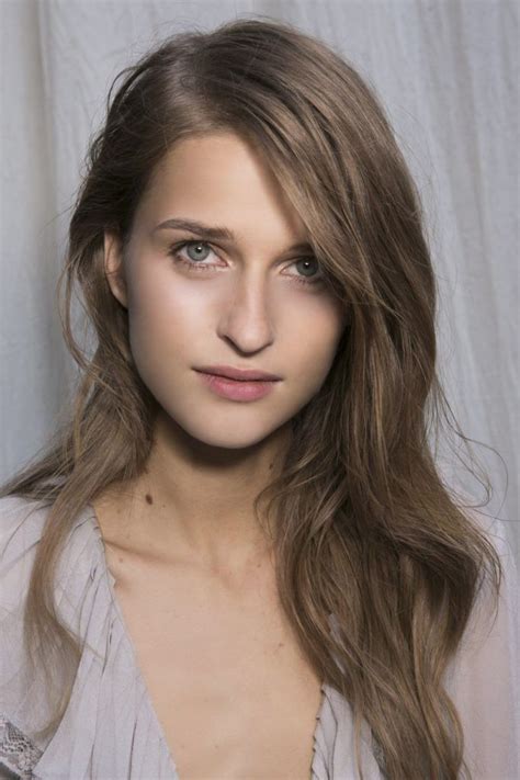 Highlights are blended patches of color added to a base color to make it brighter and more vibrant. Color Ideas: 6 Natural Looking Highlights for Dark Brown Hair