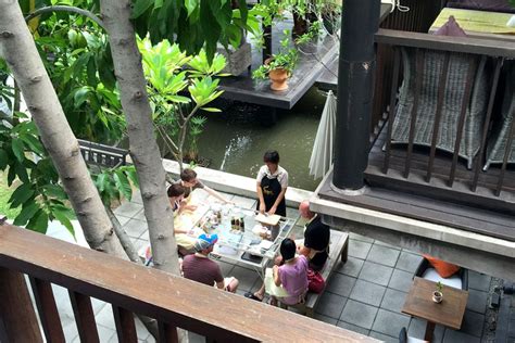 half day thai cooking class in a traditional thai cottage in bangkok book and enjoy with cookly
