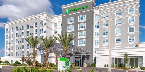 Hotel En Orlandoflorida Hotel Holiday Inn Hotel And Suites Orlando