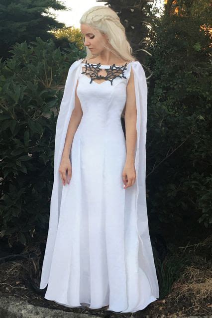 These Are The Best Khaleesi Costumes We’ve Ever Seen Trendy Halloween Costumes Khaleesi