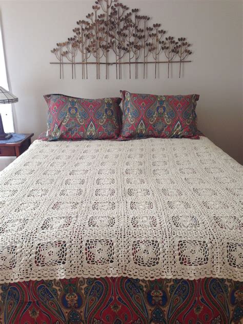 Vintage Hand Crocheted Bedspread Queen Full Size X Coverlet