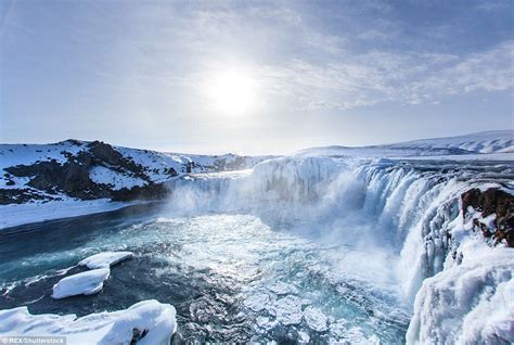 Icelands Breathtaking Winter Scenery In Spectacular