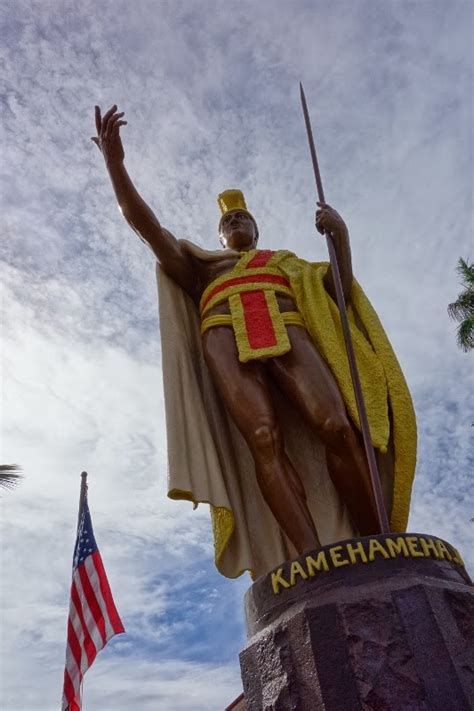 Fumbling For My Camera King Kamehameha Statue Kapaau Big Island