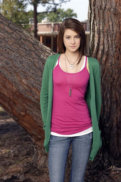 Shailene diann woodley (born november 15, 1991) is an american actress. Booze Revooze: THE DESCENDANTS | The Bar None -- High & Dry