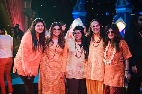 This Couple Created The Perfect Bollywood Theme For Their Sangeet And