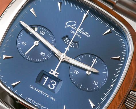 Glashütte Original Seventies Chronograph Panorama Date Watch Review