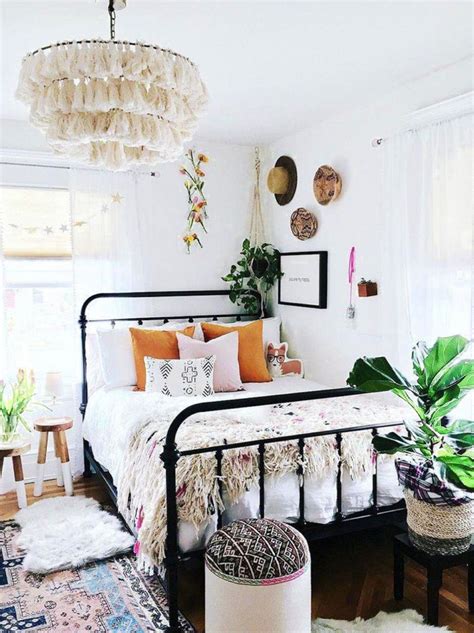 10 Style Tips For Your Boho Bedroom Diy Darlin Dorm Room Wall