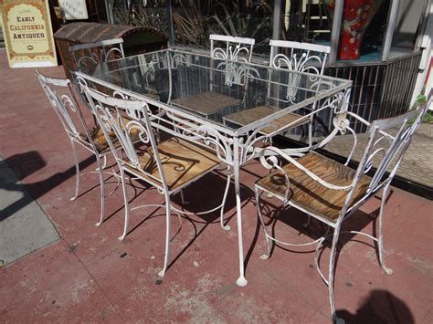 The Beauty And Versatility Of Vintage Wrought Iron Patio Furniture