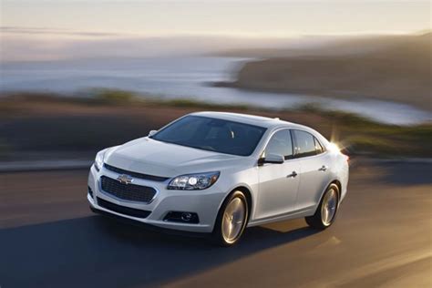 Chevrolet Malibu 2.0 T Specs
