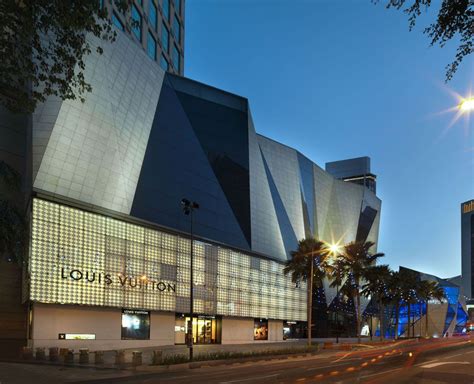 Последние твиты от louis vuitton (@louisvuitton). Louis Vuitton @ Starhill Gallery, Kuala Lumpur | Mall ...