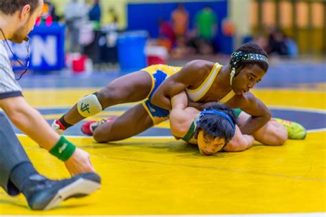 Wrestling Top 10 Robinson Chases Battlefield For Virginia Supremacy