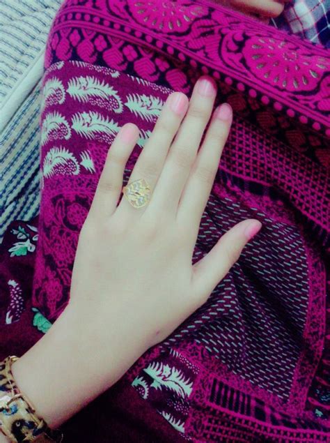 girls hand