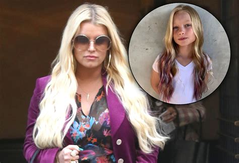Fans Slam Jessica Simpson For Dyeing 7 Year Old Daughters Hair