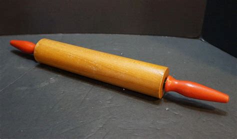 Red Handles Wooden Rolling Pin Vintage Hoosier Collectibles Ruby Lane