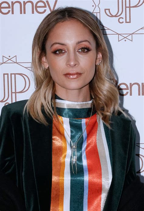 Nicole Richie At Jacques Penne A Jcpenney Holiday Boutique Pop Up In