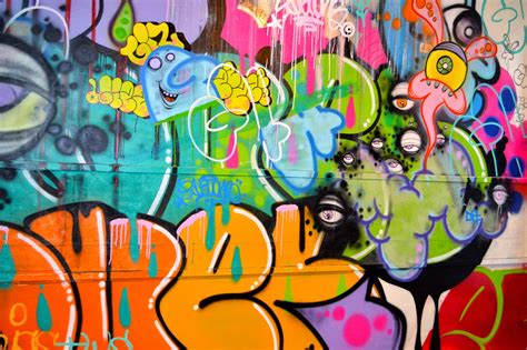 Art And Fashion Salon Old Nypd Precinct Hosts A Graffiti And Street Art