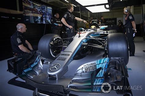Renault's cyril abiteboul said before 2017. How big is a Formula 1 car? Mercedes' F1 car examined