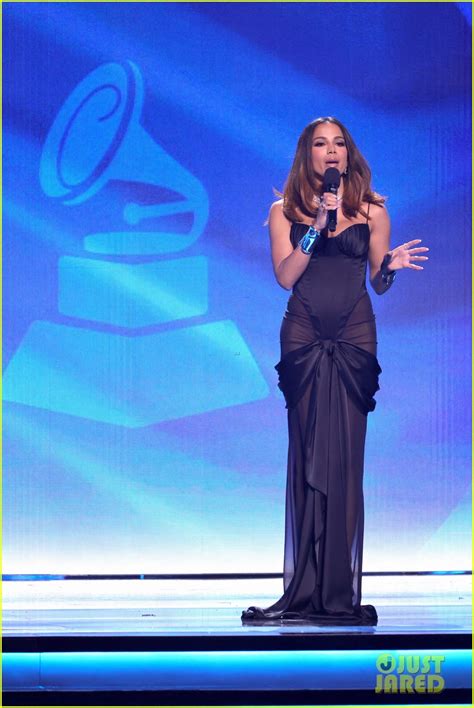 Anitta Wows On Latin Grammys 2022 Red Carpet Before Co Hosting Becky G