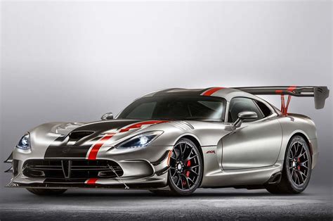 We Drive The Fully Adjustable Customizable 2016 Dodge Viper Acr
