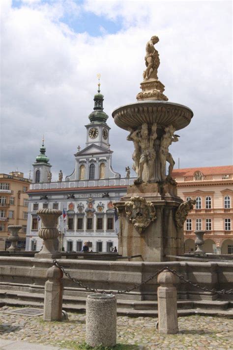 Samsonova kašna is a work of art in south bohemia. Samsonova kašna | Kam se vydat.cz