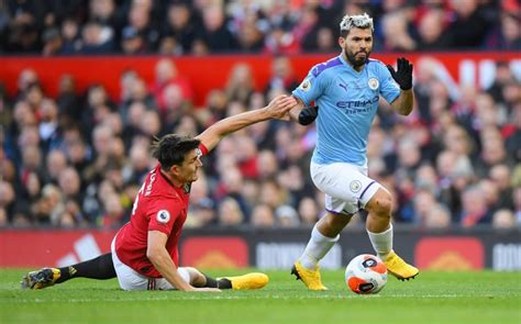 Manchester city celebrate their victory with great feeling. Manchester United vs Manchester City: live score and ...
