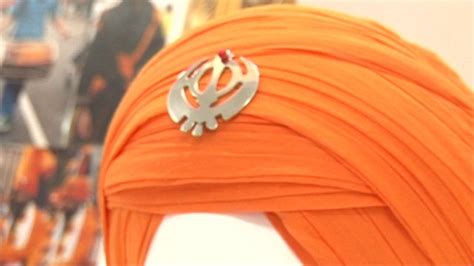 Even the gurus did not have singh as part of their name. Sikhi Q&A - Why do Sikhs wear turbans?