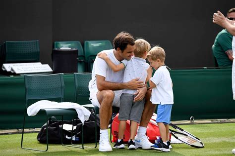 Entdecke ähnliche designs von über 700.000 unabhängigen künstlern. Roger Federer und Wimbledon: Über allen Zweifeln | NZZ am ...