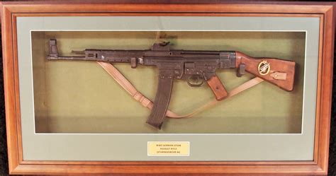 Framed Ww2 German Denix Replica Stg 44 Assault Rifle Jb Military Antiques