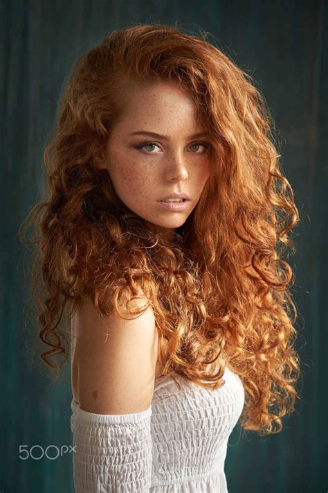 Pin By Krista Adams On Reds 057 Beautiful Freckles Beautiful Red Hair Redhead Girl