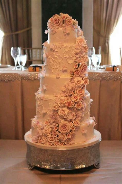 Wedding Cake With Vintage Dusky Pink Rose Detail Gorgeous Cakes