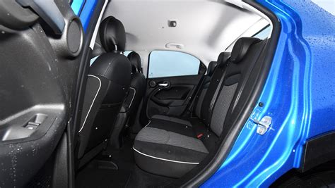 Fiat 500x Vs Renault Captur Vs Seat Arona Pictures Auto Express