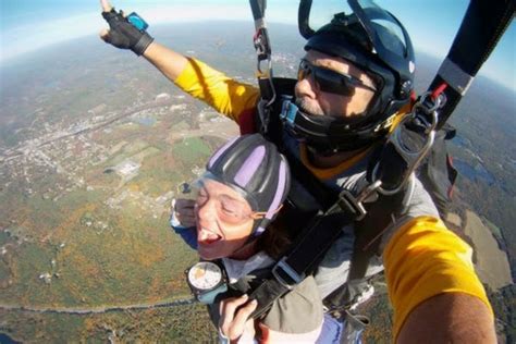 Maybe you're interested in freeflying, wingsuiting, flying formations or even base jumping. Best Places To Skydive in the USA | Jumptown