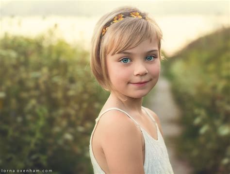 Sweet Smile By Lorna Oxenham 500px Great Photographers Flower Girl