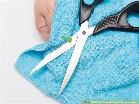 3 Ways To Clean Adhesive From Scissors Wikihow