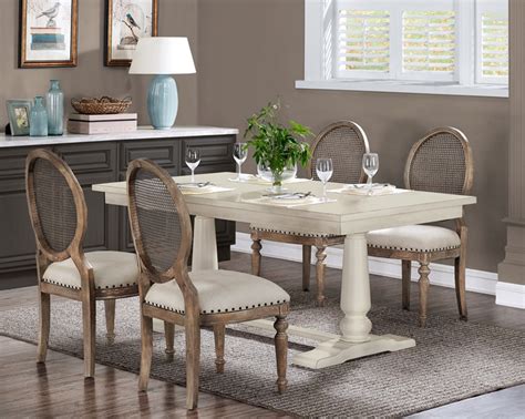 Farmhouse Dining Room Decor Ideas Town And Country Living