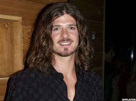 R&b singer and songwriter whose second album, the evolution of robin thicke, went platinum. Robin Thicke used to have long hair: PHOTOS young photos