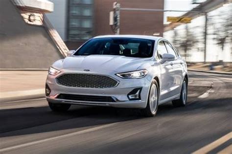 2020 Ford Fusion Prices Reviews And Pictures Edmunds