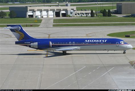 Boeing 717 2bl Midwest Airlines Aviation Photo 0876604