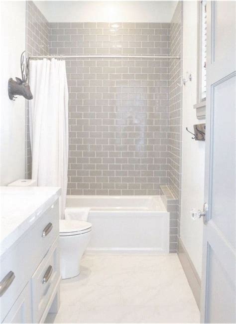 Do you have a tiny bathroom that is in dire need of a makeover? 40+ Remakable Guest Bathroom Makeover Ideas On A Budget ...