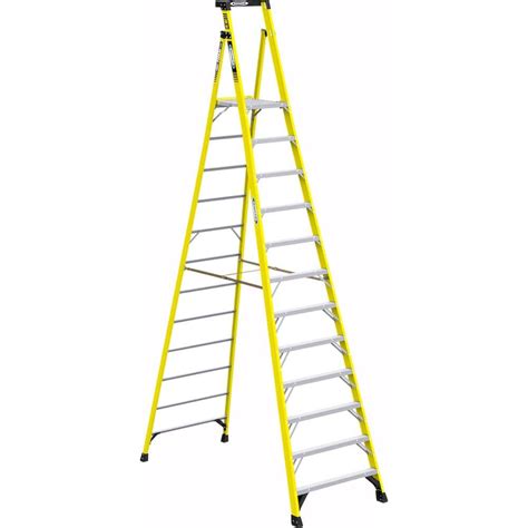 Werner 12 Step Fiberglass Step Ladder Type Iaa 375 Lb Capacity 18