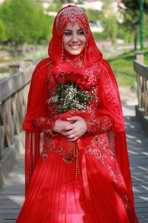 Turkish Brides ☪ This Is Really Beautiful Hijabi Brides Muslimah Wedding Dress Muslim Wedding
