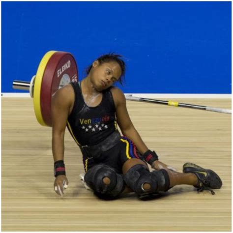 30 Epic Fails Featuring Female Athletes That Are Hilarious