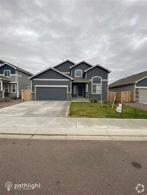 Lorson Ranch Townhomes Apartments Under 2000 Colorado Springs Co