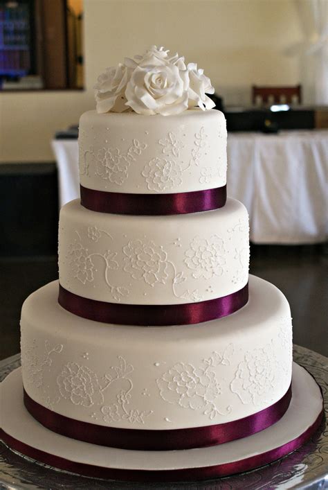 Cake toppers wedding cakes mr mrs rustic wood cake topper wooden birthday cake topper, wedding reception,wedding cake decoration(word). Brush Embroidery Wedding cake | Bolo de casamento, Idéias ...