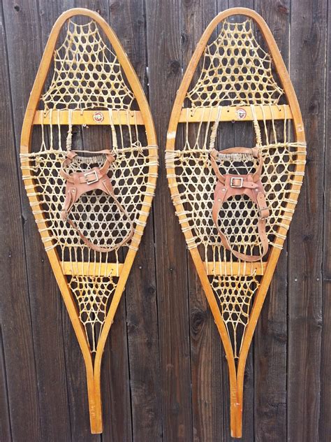 Vintage Snowshoes For Use Or Wall Decor Vintagewinter