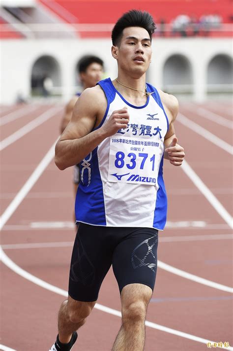 Classroom application goes beyond.real application to monitor athlete such as #楊俊瀚 with @assess2perform ballistic ball. 田徑》楊俊瀚帥翻全場 原民運200公尺創賽季最佳 - 自由體育