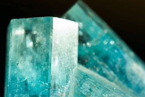 Aquamarine Meaning Properties And Benefits You Should Know