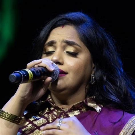 Singer Saindhavi - YouTube